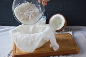 Homemade coconut oil 