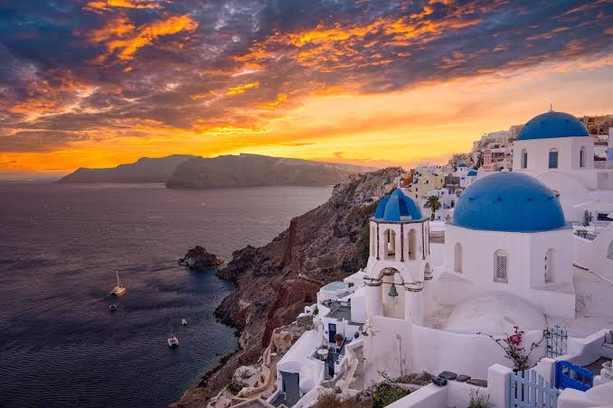 Santorini oia sunset