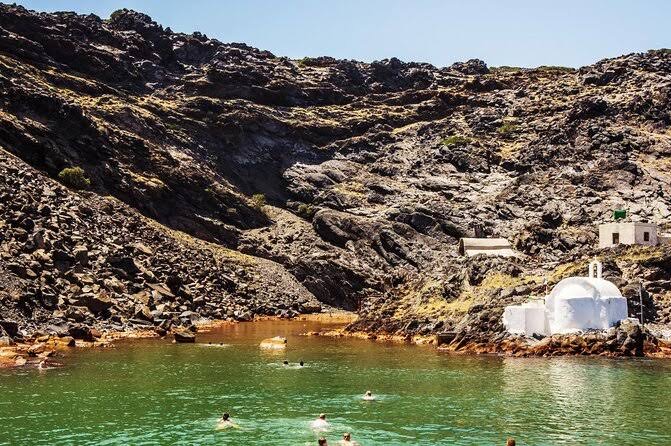 Hot springs in santorini 