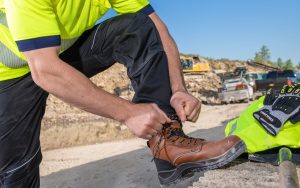 ADVANTAGES OF WEARING SAFETY SHOES