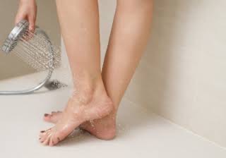 Foot exfoliating masks