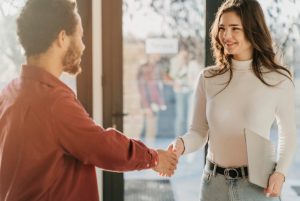 HOW TO STAND OUT PROFESSIONALLY