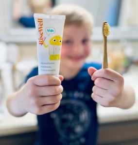 BENEFITS OF ORGANIC TOOTHPASTE