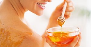 SKIN AND HONEY MASK