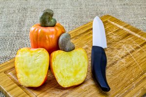 Nutritional impacts of cashew fruits