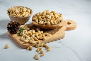 NUTRITIONAL IMPACTS OF CASHEW NUTS