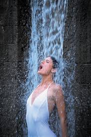 ADVANTAGES OF BATHING COLD WATER