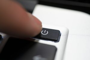 TIPS FOR SHUTTING DOWN LAPTOPS