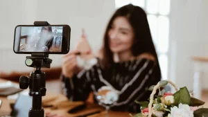 Promoting social media pages