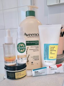 Reviewing Aveeno moisturizer