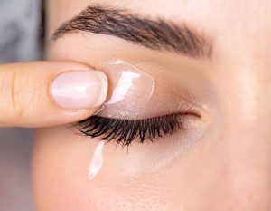 Moisturizers for Eyelashes